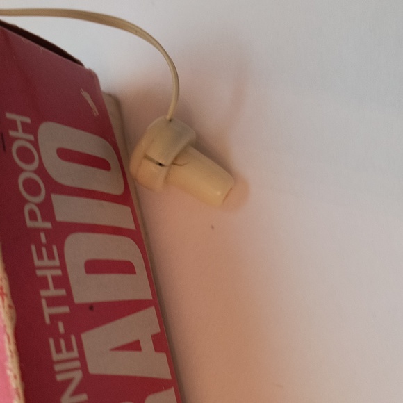 Walt Disney Productions vintage Winnie the Pooh transistor radio + original box - Picture 5 of 6